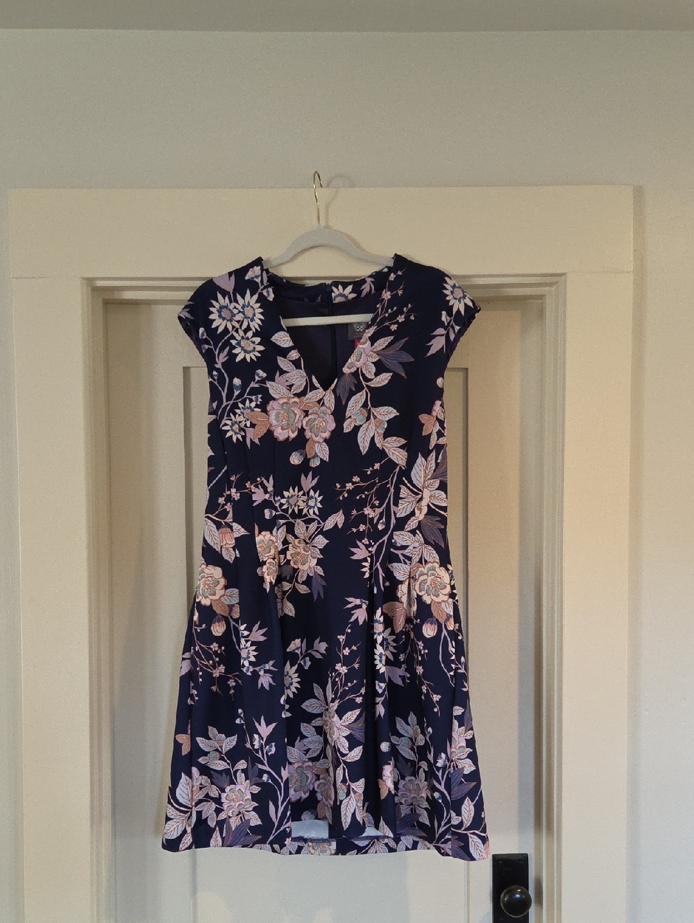 Vince Camuto Navy Floral V-Neck Midi Dress with Pink Blooms
